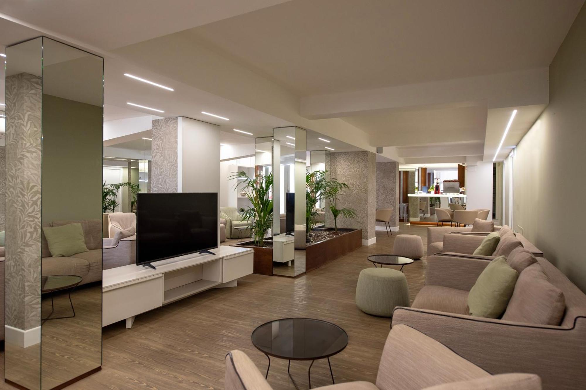 Hotel Astoria Каорле Екстериор снимка
