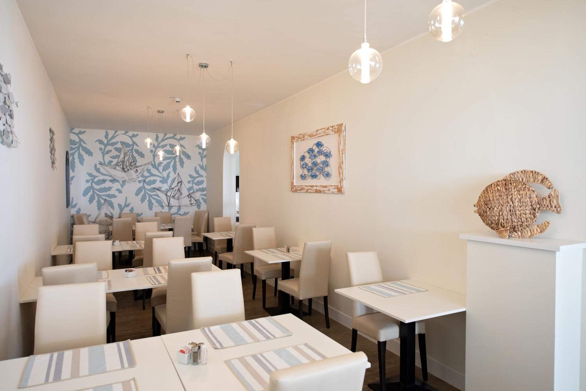 Hotel Astoria Каорле Екстериор снимка