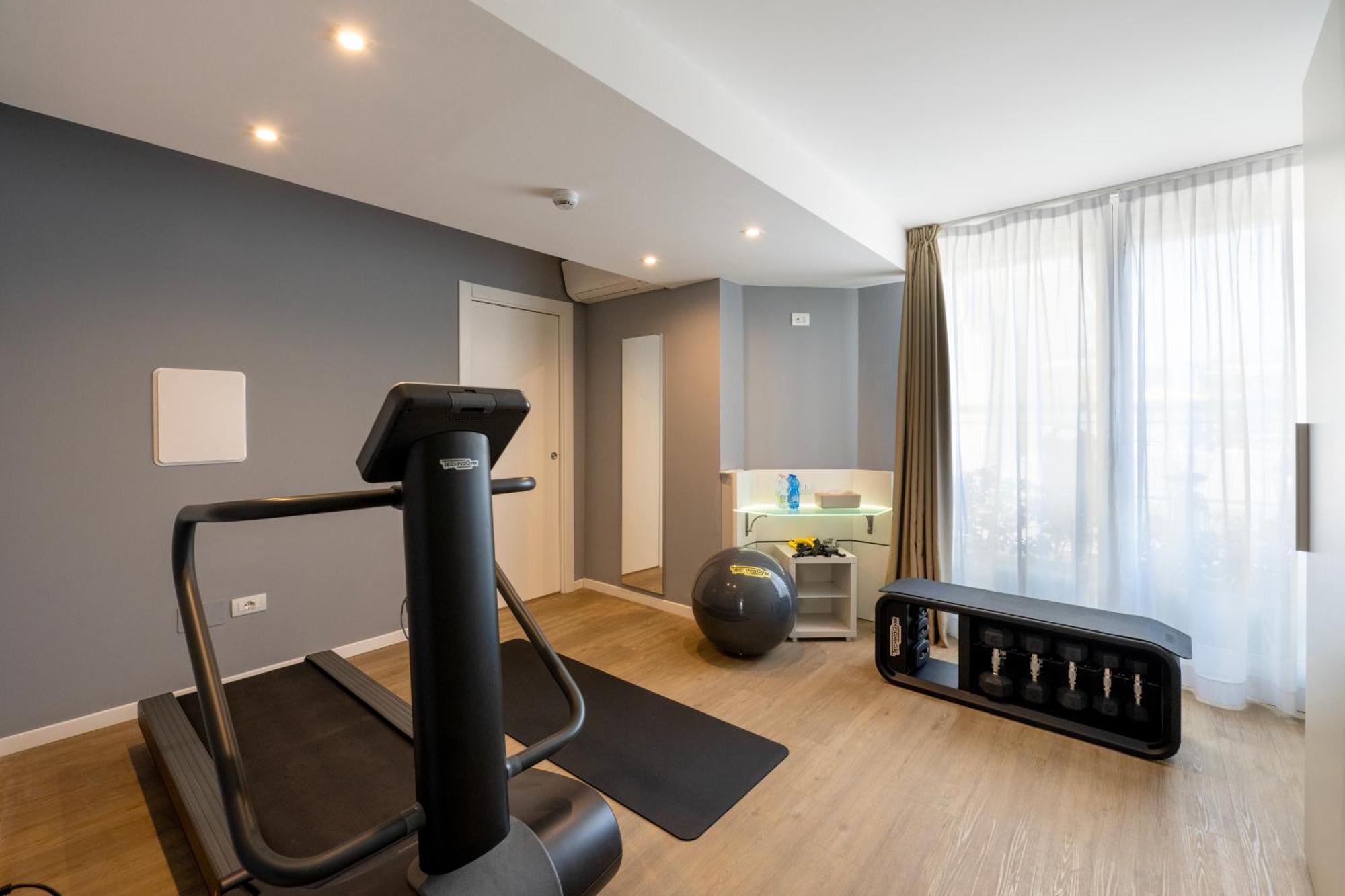 Hotel Astoria Каорле Екстериор снимка